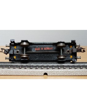 MÄRKLIN   327 . 1,  rare voiture à plate formes verte