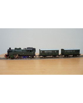 PIKO  0723,  coffret 131T ETAT et 2 voitures SNCF BO 