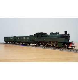 PIKO  0723,  coffret 131T ETAT et 2 voitures SNCF BO 