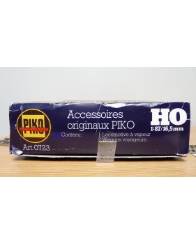 PIKO  0723,  coffret 131T ETAT et 2 voitures SNCF BO 