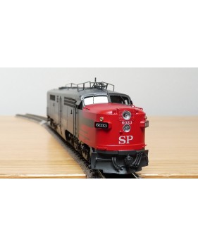 KEY Imports Custom Ser 83, locos diesel ALCO type PA3 et PB3 SP Bloody nose BO