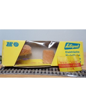 LILIPUT 212K, wagon plat pour charges lourdes type SSym 46 chargé d'une caisse en bois DB  BO