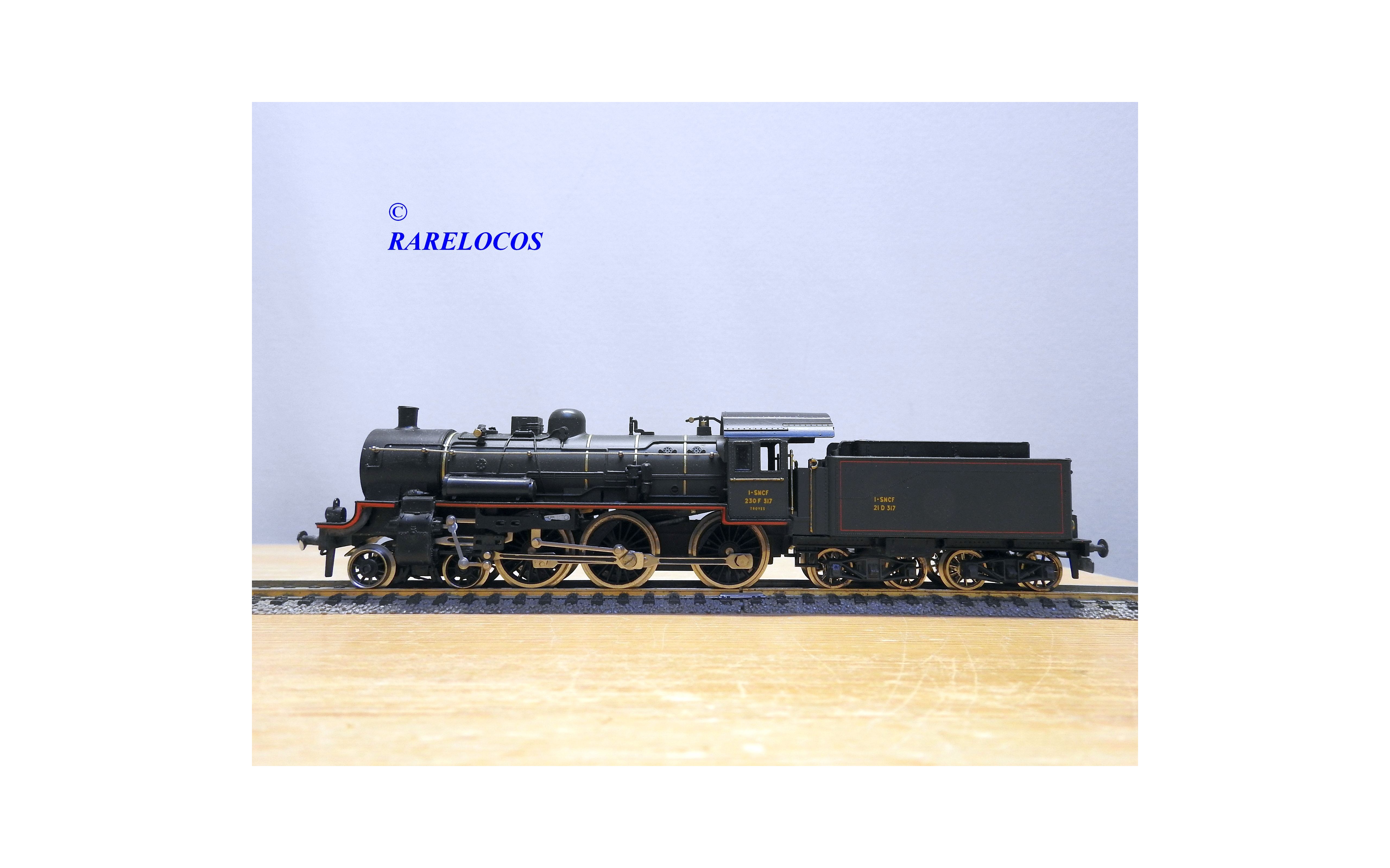 liliput    eche ho    ref  104 20 loco   230-715 PO   fonctionne    eclairage 