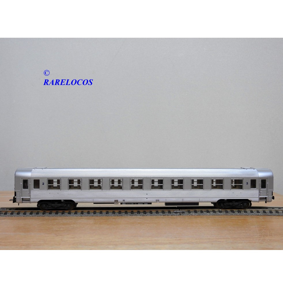 RIVAROSSI HO VOITURE VOYAGEURS 2EME CLASSE DSG TRAIN ELECTRIQUE NEUF