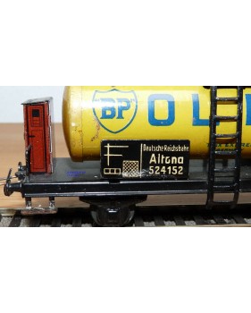 TRIX EXPRESS  20 / 78 O, grand wagon citerne à guérite BP OLEX DR