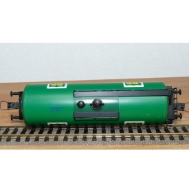 TRIX EXPRESS  3691, wagon citerne BP vert DB