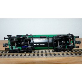 TRIX EXPRESS  3691, wagon citerne BP vert DB
