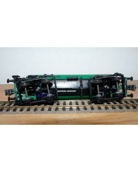 TRIX EXPRESS  3691, wagon citerne BP vert DB