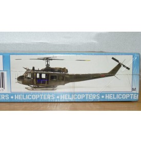 ITALERI 2621 Hélicoptère AB-205/ UH-1D "Huey" Neuf BO 1/48 