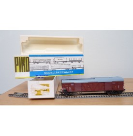 PIKO ??? 010,  wagon couvert DR BO 