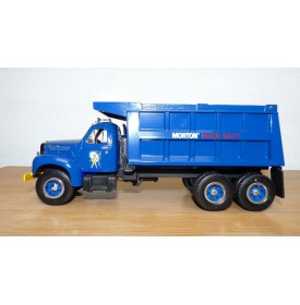 FIRST GEAR 19-2057, camion benne MACK B-61 MORTON ROCK SALT  1960 Neuf  BO 1/34
