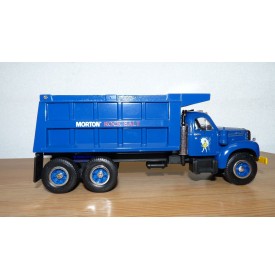 FIRST GEAR 19-2057, camion benne MACK B-61 MORTON ROCK SALT  1960 Neuf  BO 1/34
