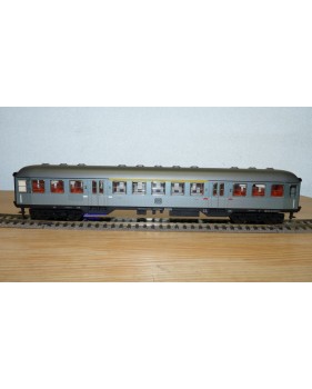 FLEISCHMANN 1511, voiture banlieue  "Silberling" 1/2 Kl. DB BO