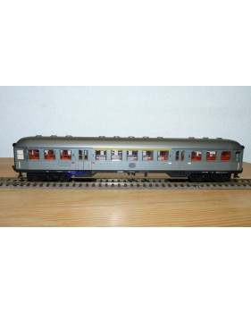FLEISCHMANN 1511, voiture banlieue  "Silberling" 1/2 Kl. DB BO