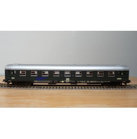 JOUEF  4673, voiture grandes lignes B9 UIC 2 Kl. DB BO