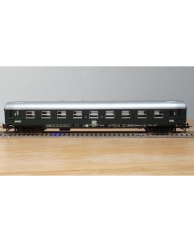 JOUEF  4673, voiture grandes lignes B9 UIC 2 Kl. DB BO