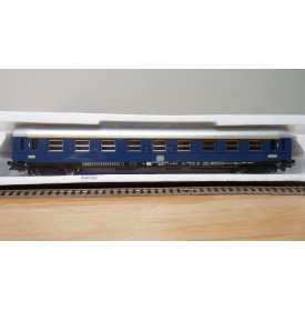 JOUEF  4674, voiture grandes lignes  type Aüm 202  A9 UIC 1 Kl. DB BO