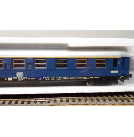 JOUEF  4674, voiture grandes lignes  type Aüm 202  A9 UIC 1 Kl. DB BO