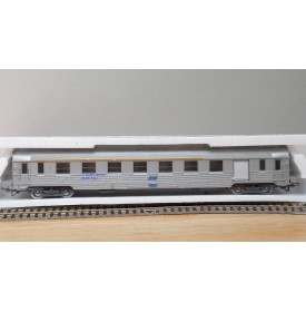 JOUEF  4683, voiture grandes lignes inox mixte 1 Cl./ fourgon type AGD  neuf BO