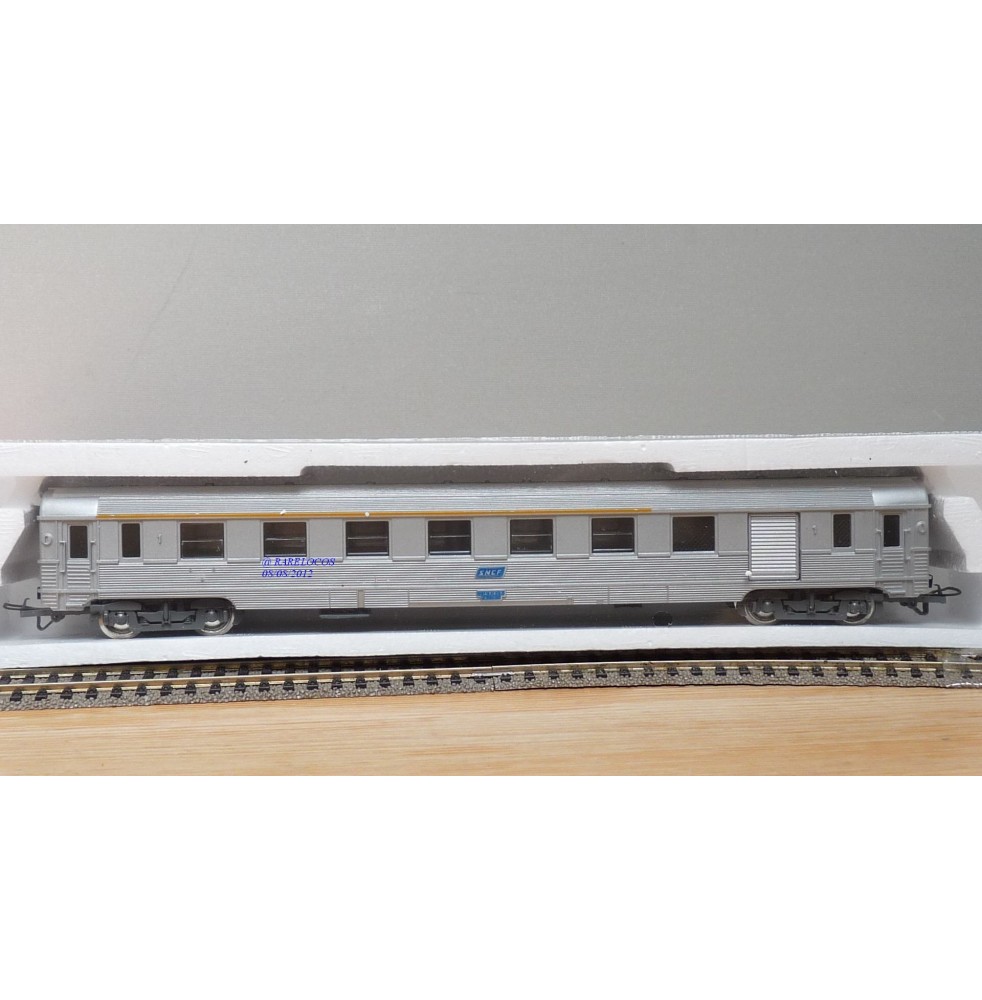 JOUEF  4683, voiture grandes lignes inox mixte 1 Cl./ fourgon type AGD  neuf BO