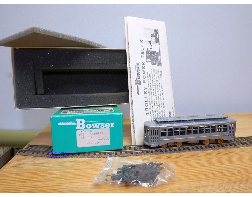 Modèles ferroviaires en kits  Bowser engine model kits 